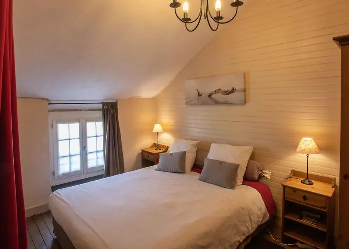 Les Pierres De Gasthuis Chevreuse