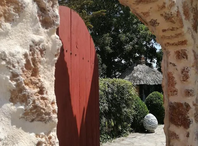 Les Pierres De Pensjonat 3*